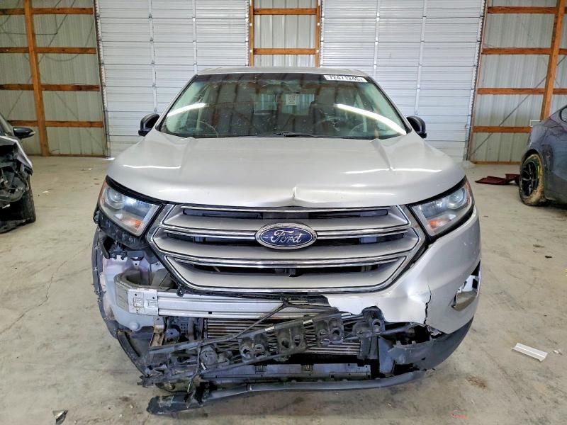 2018 Ford Edge se