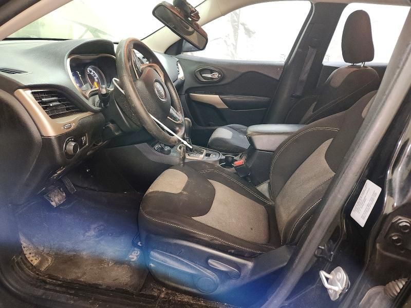 2017 Jeep Cherokee Sport