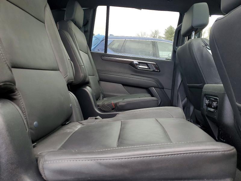 2025 Chevrolet Suburban K1500 lt