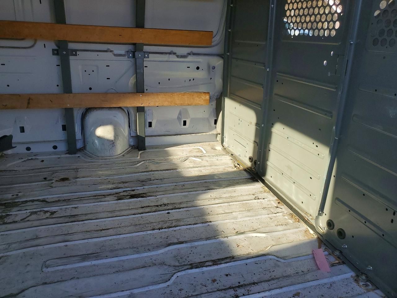 2013 Ford Econoline E250 van