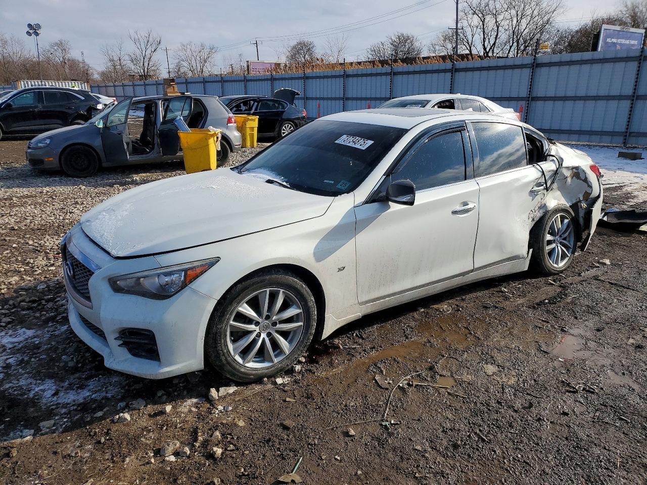 2015 Infinity Q50