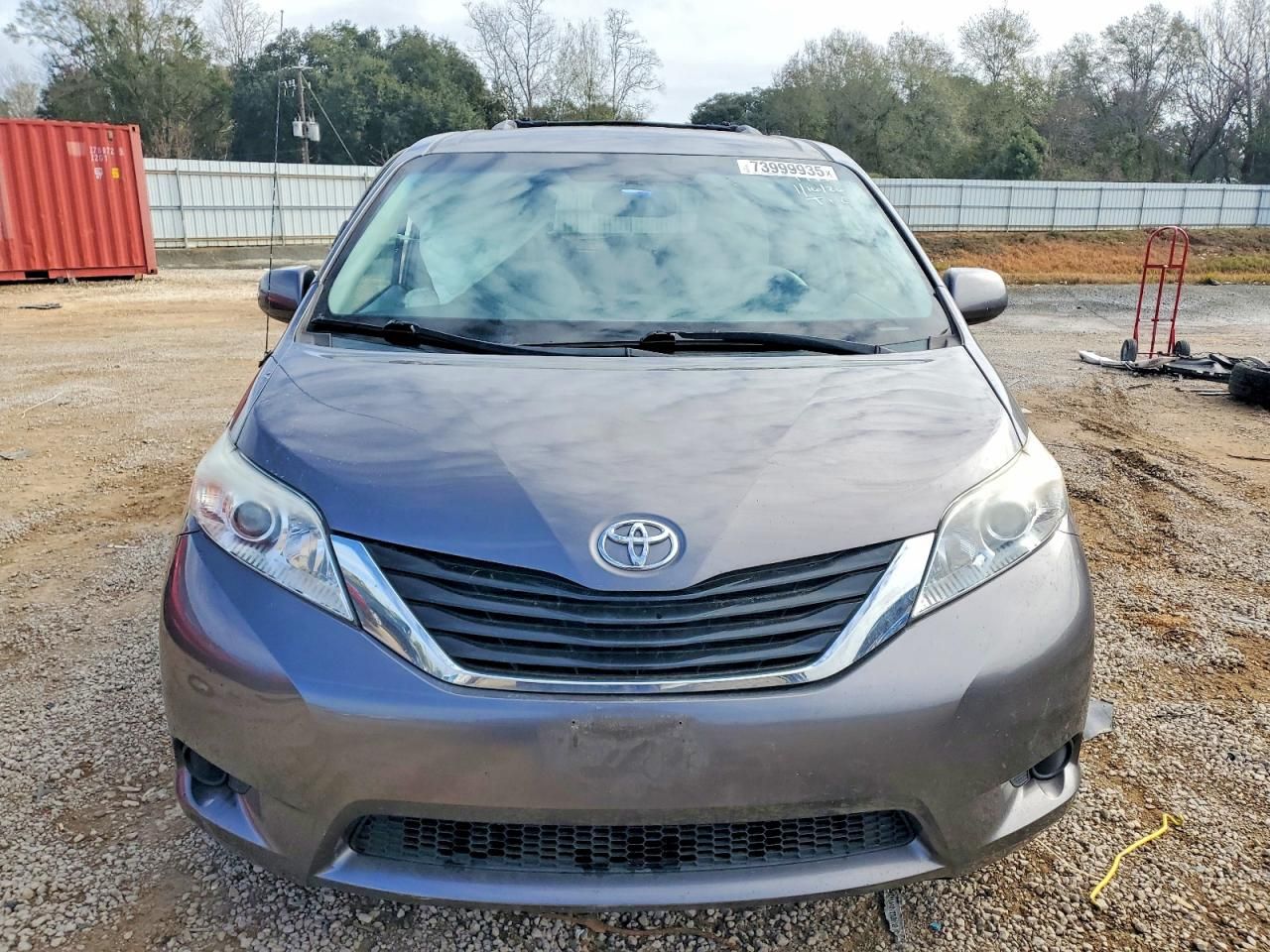 2011 Toyota Sienna le