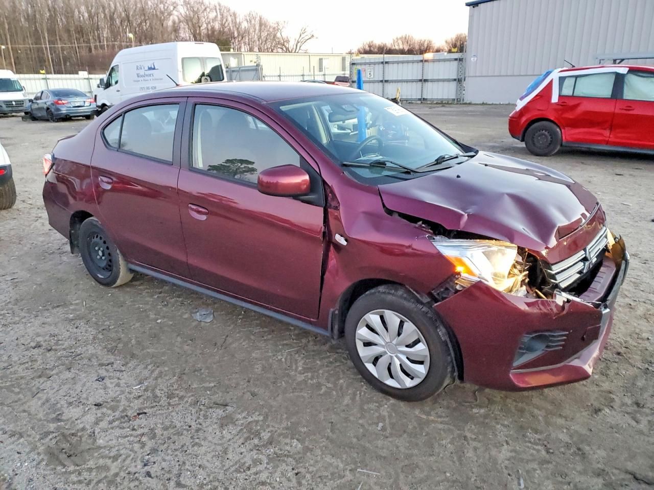 2023 Mitsubishi Mirage G4 es