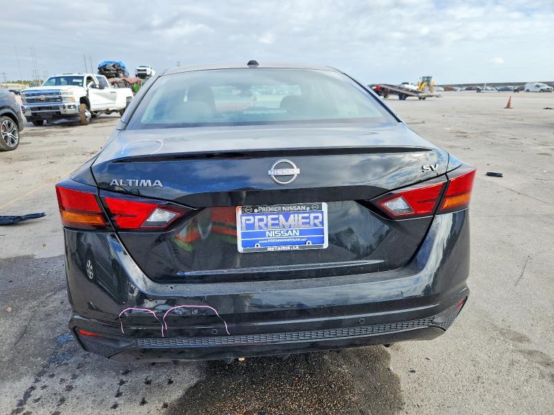 2024 Nissan Altima sv