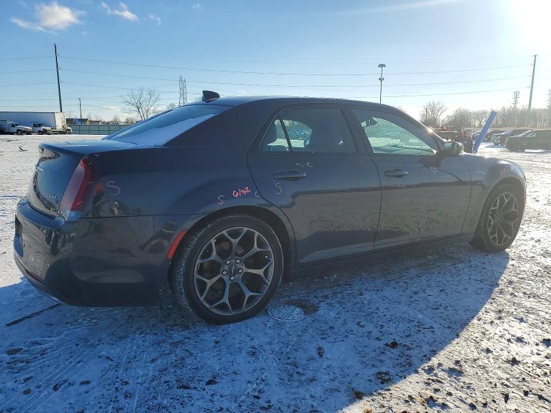 2016 Chrysler 300 s