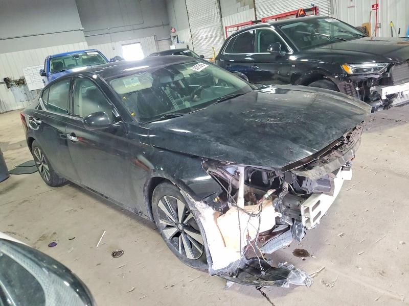 2020 Nissan Altima sl