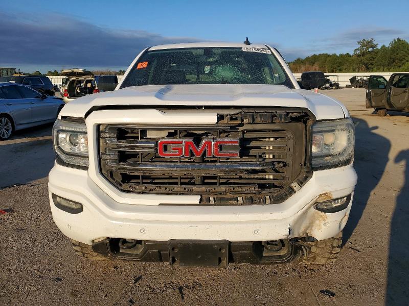 2017 GMC Sierra K1500 slt
