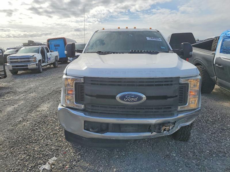 2019 Ford F350 Super Utility / Service Truck