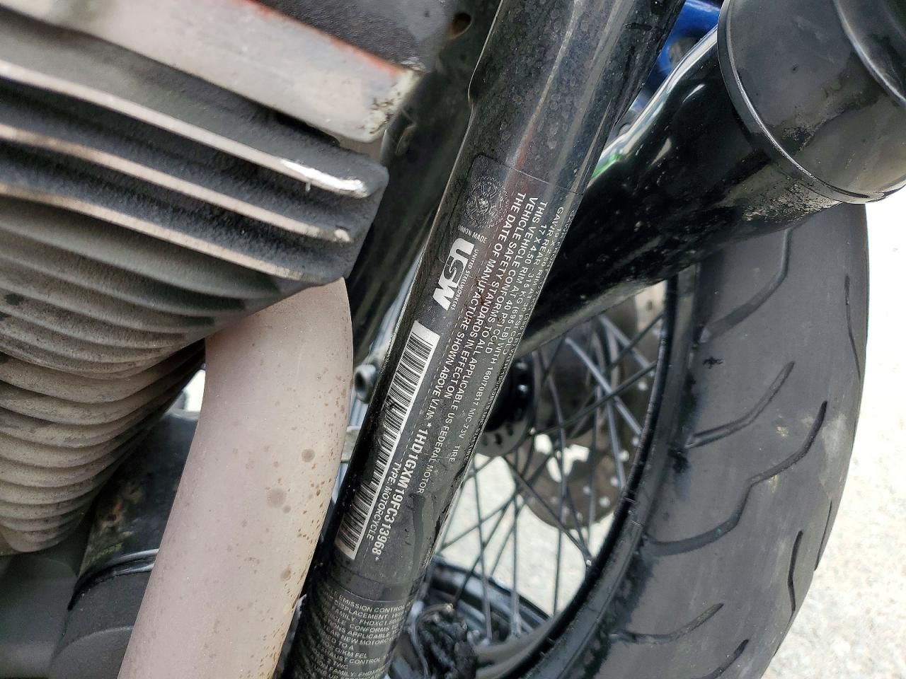 2015 Harley-Davidson Fxdb Dyna Street BOB