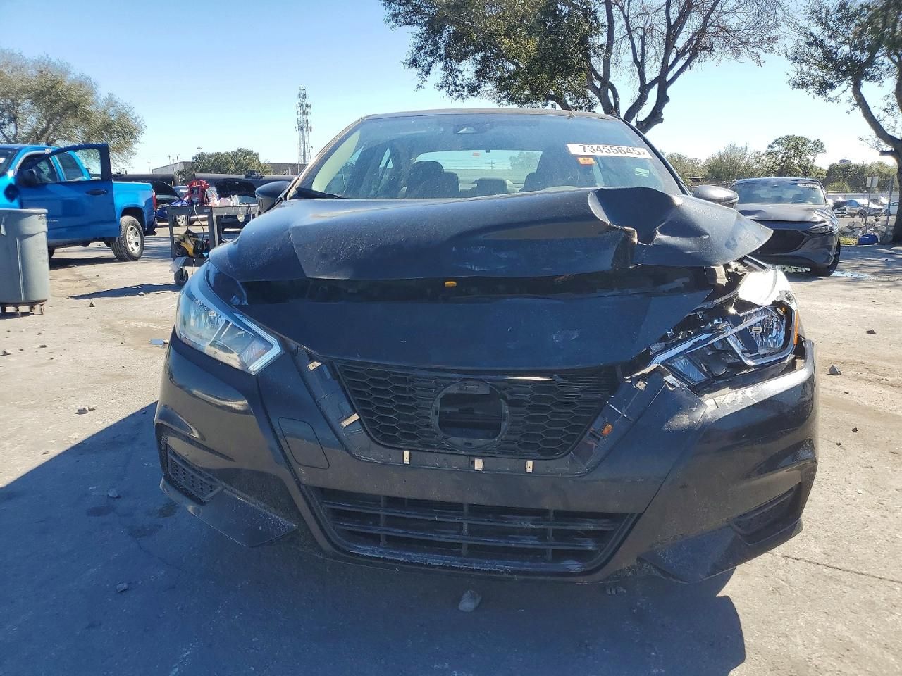 2021 Nissan Versa sv