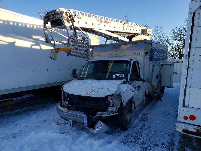 2017 Chevrolet Express Utility / Service van