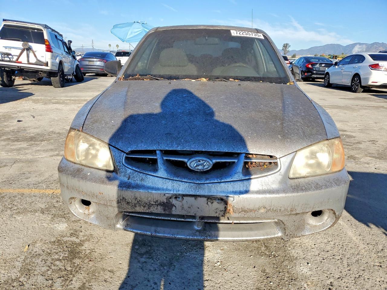 2001 Hyundai Accent l