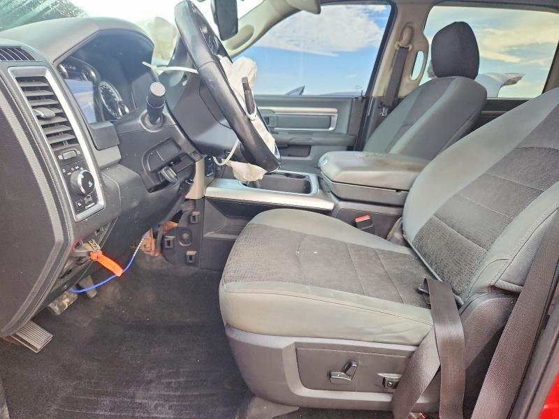 2016 Dodge Ram 1500 slt