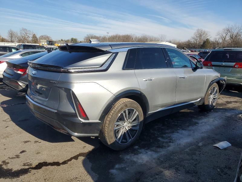 2025 Cadillac Lyriq Luxury