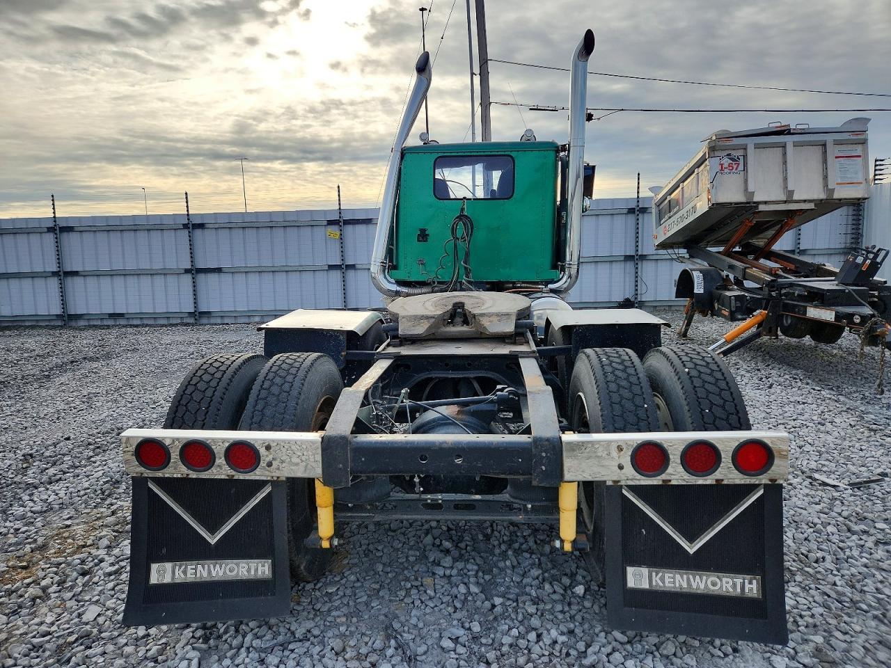 1987 International F9370 Semi Truck