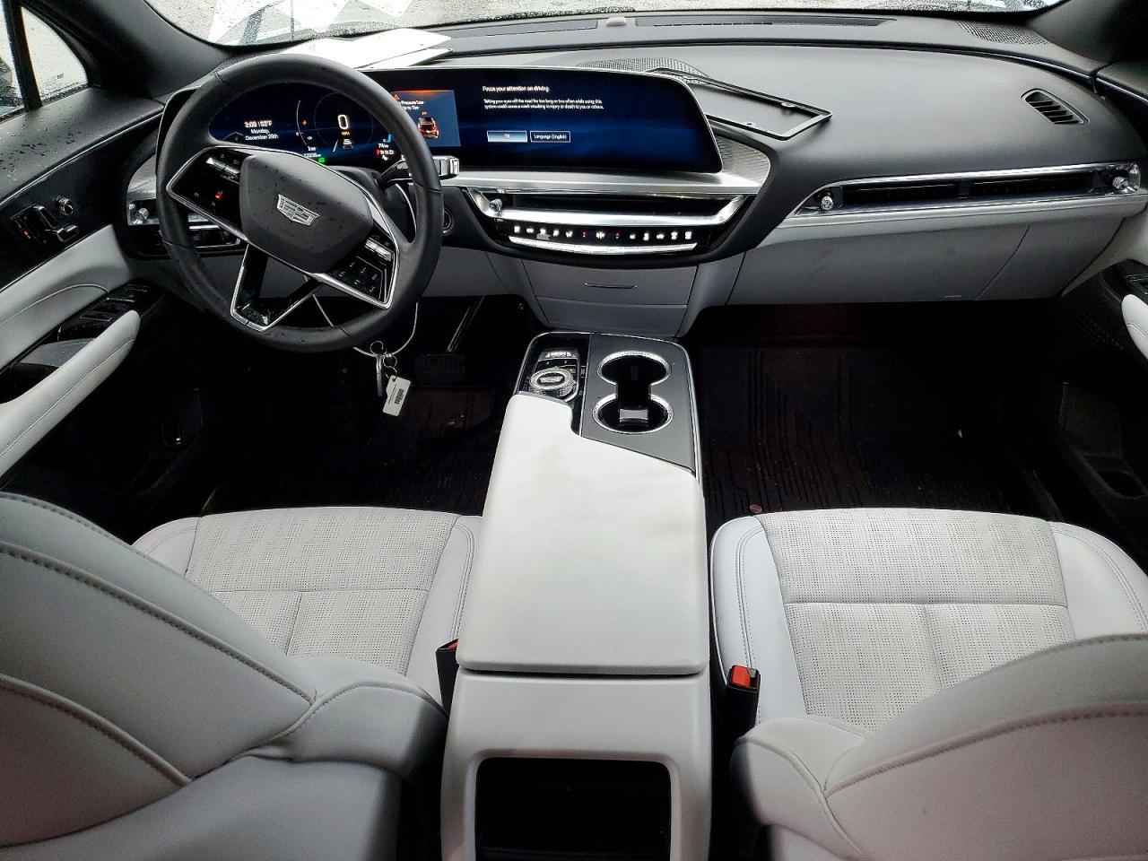 2024 Cadillac Lyriq Sport
