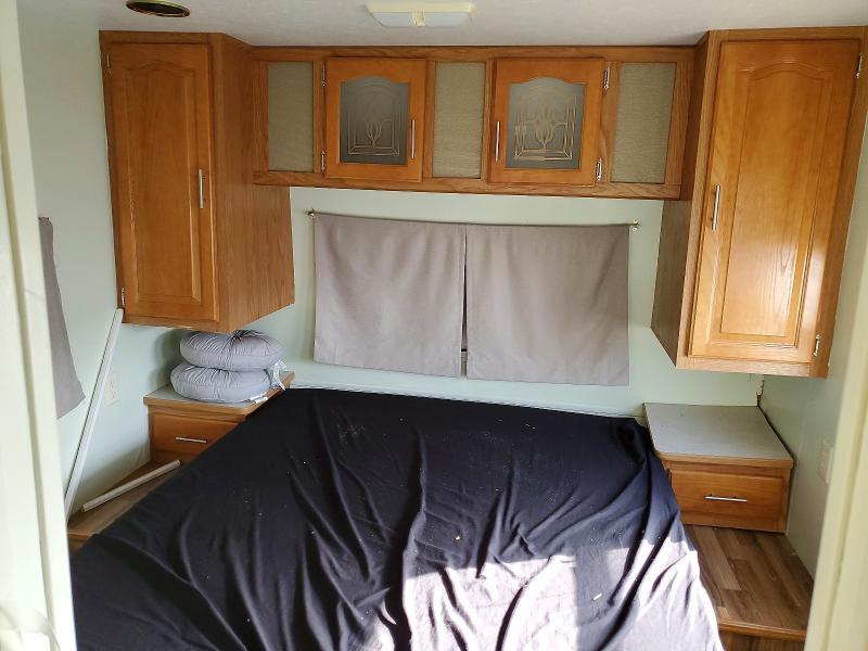 2002 Keystone Sprinter Camper