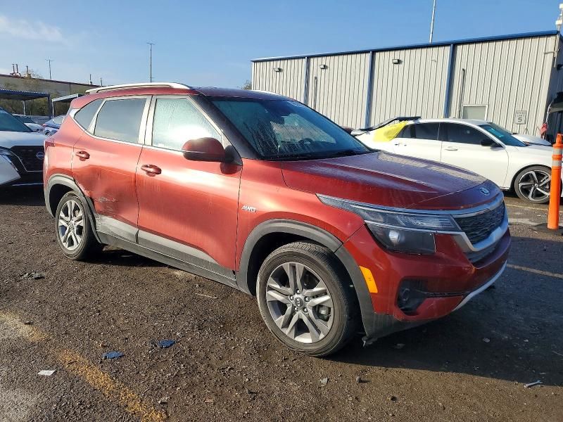 2021 KIA Seltos s