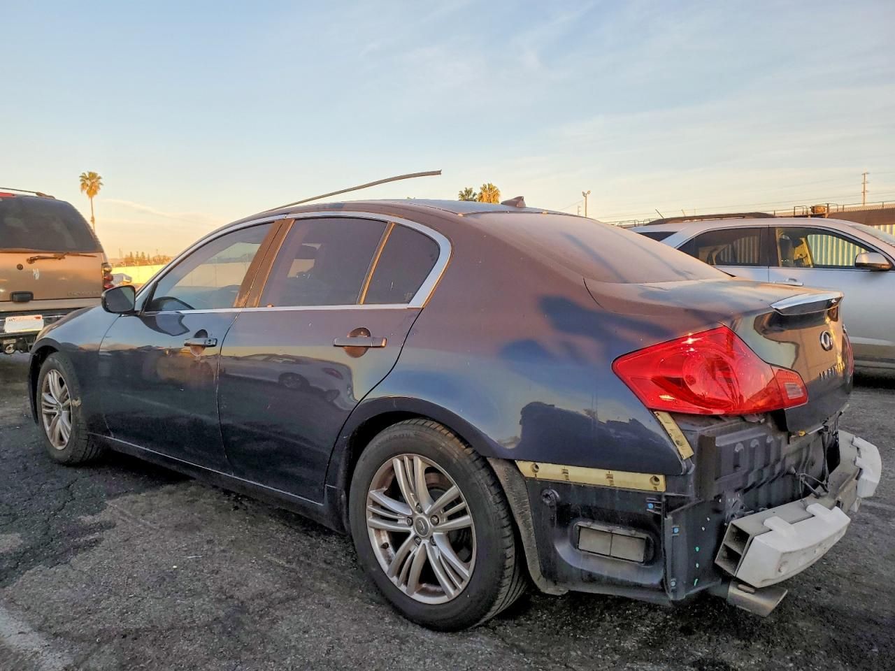 2011 Infiniti G25 Base