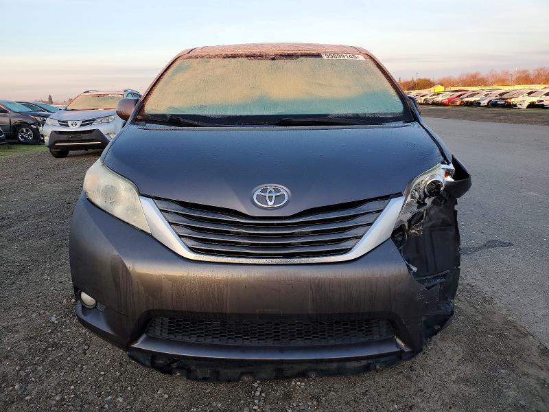 2012 Toyota Sienna xle