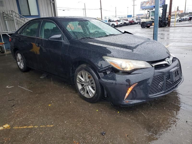 2016 Toyota Camry le