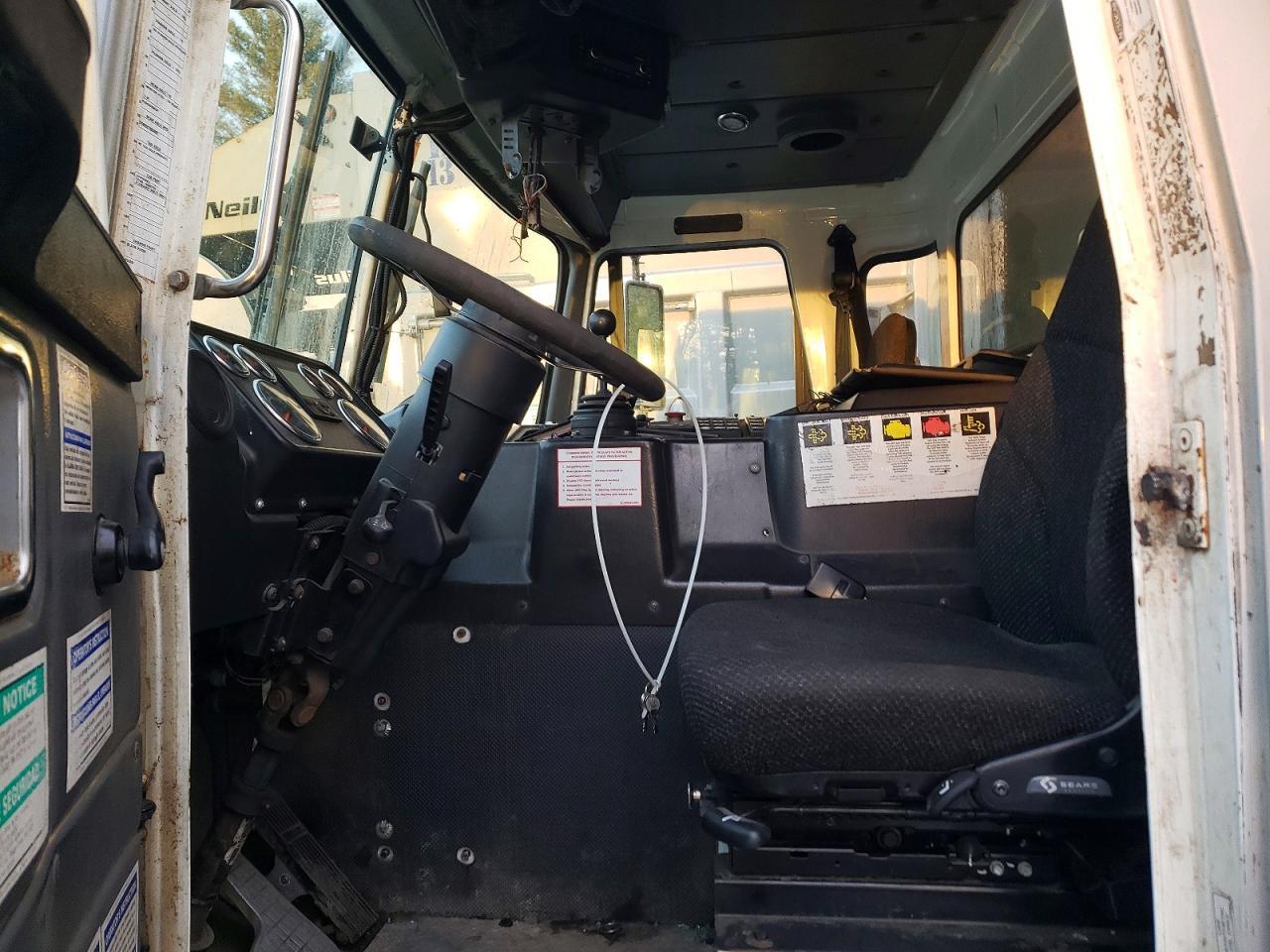 2016 Autocar Llc 2016 Autocar Xpeditor Refuse Truck