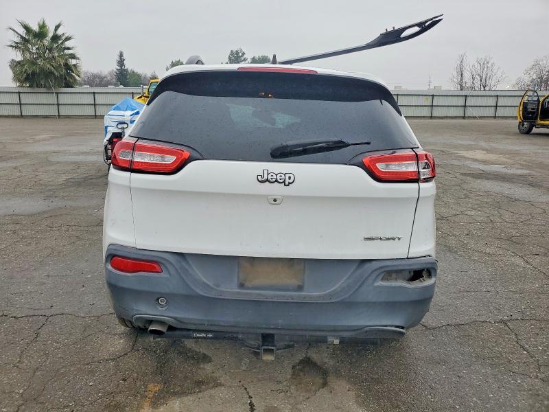 2016 Jeep Cherokee Sport