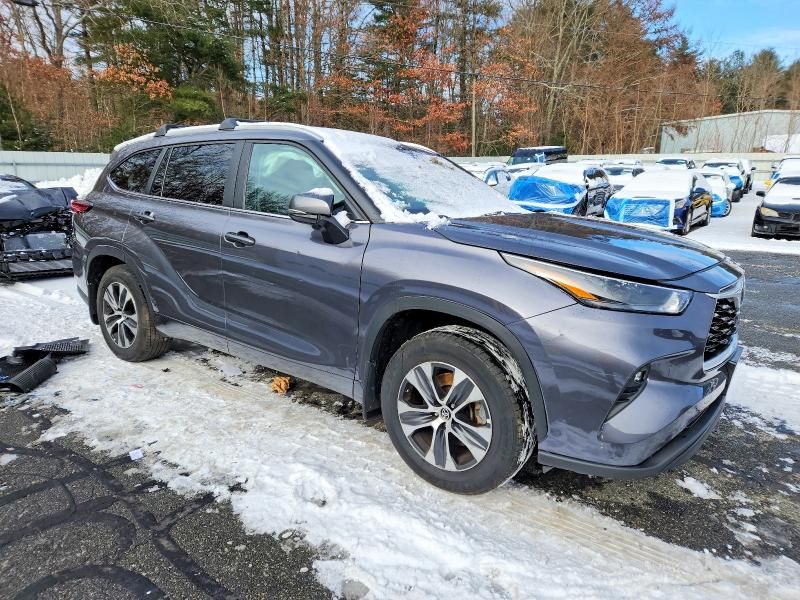 2023 Toyota Highlander l