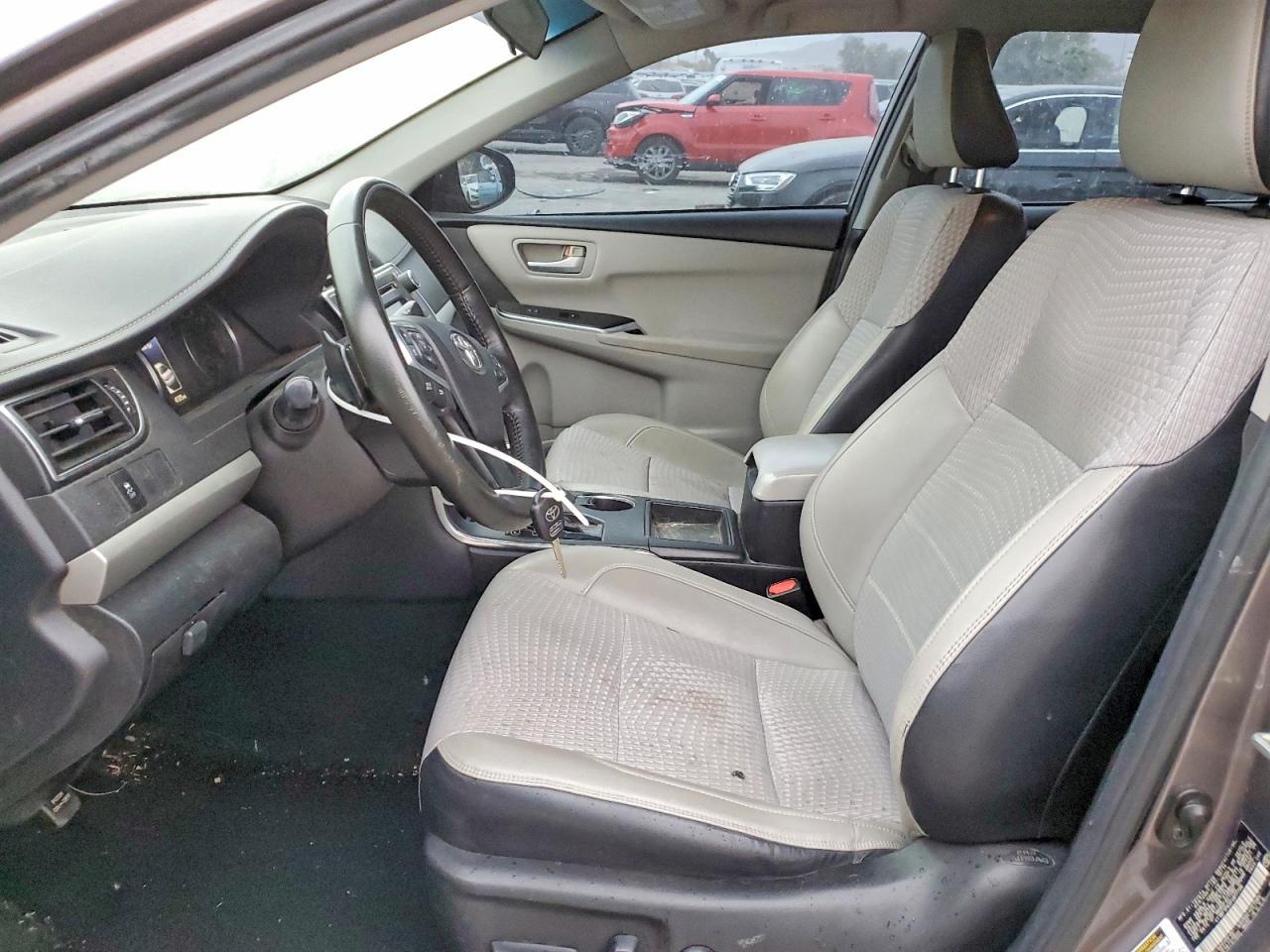 2015 Toyota Camry le