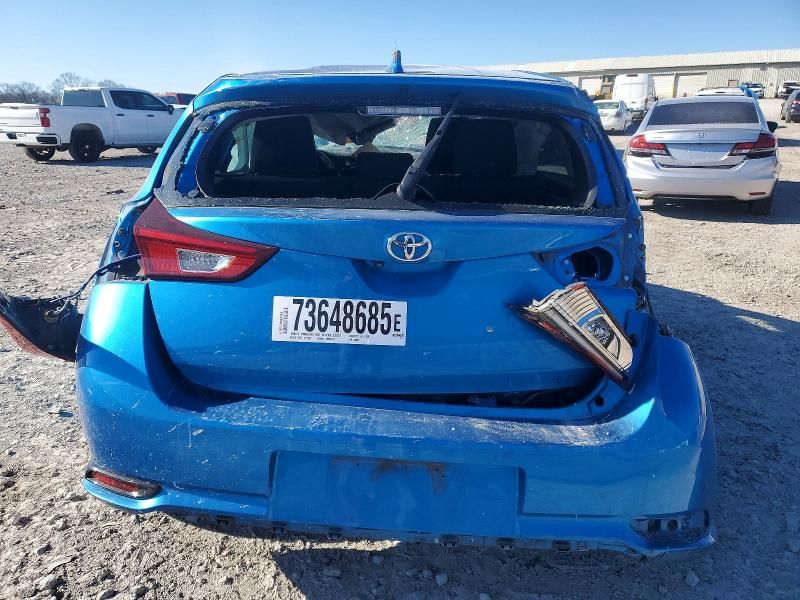 2017 Toyota Corolla im