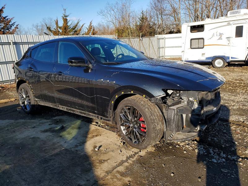 2023 Maserati Levante Modena