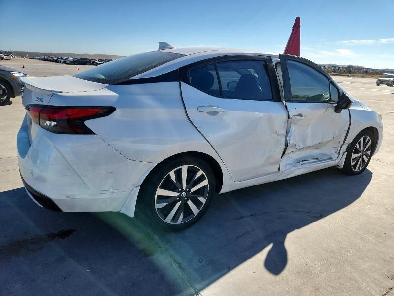 2020 Nissan Versa sr