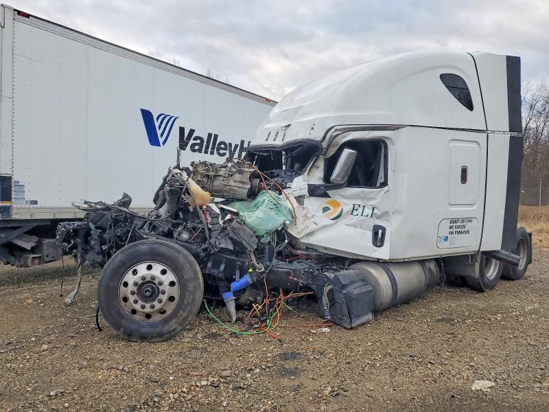 2023 Freightliner Cascadia 126 Semi Truck