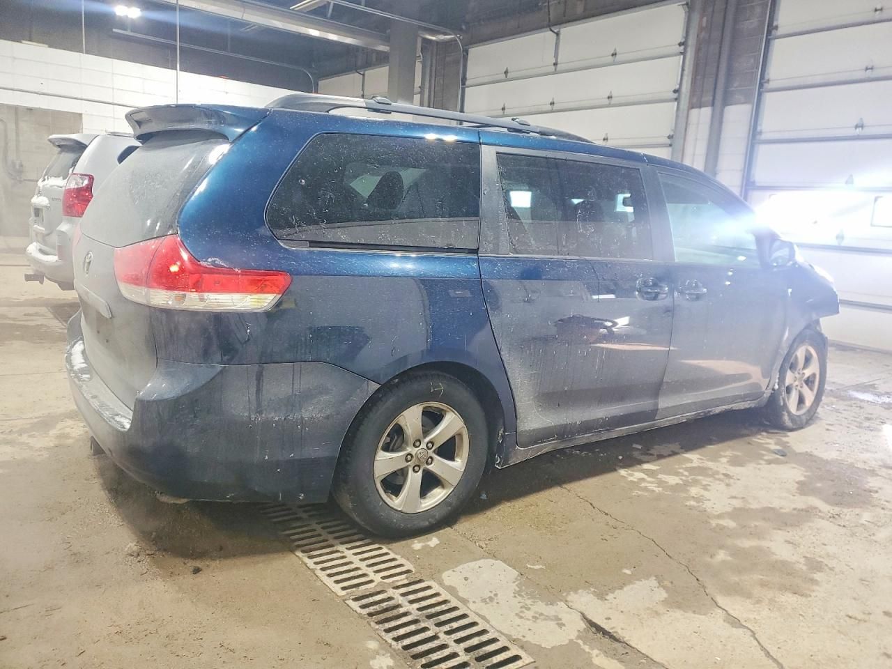 2012 Toyota Sienna le