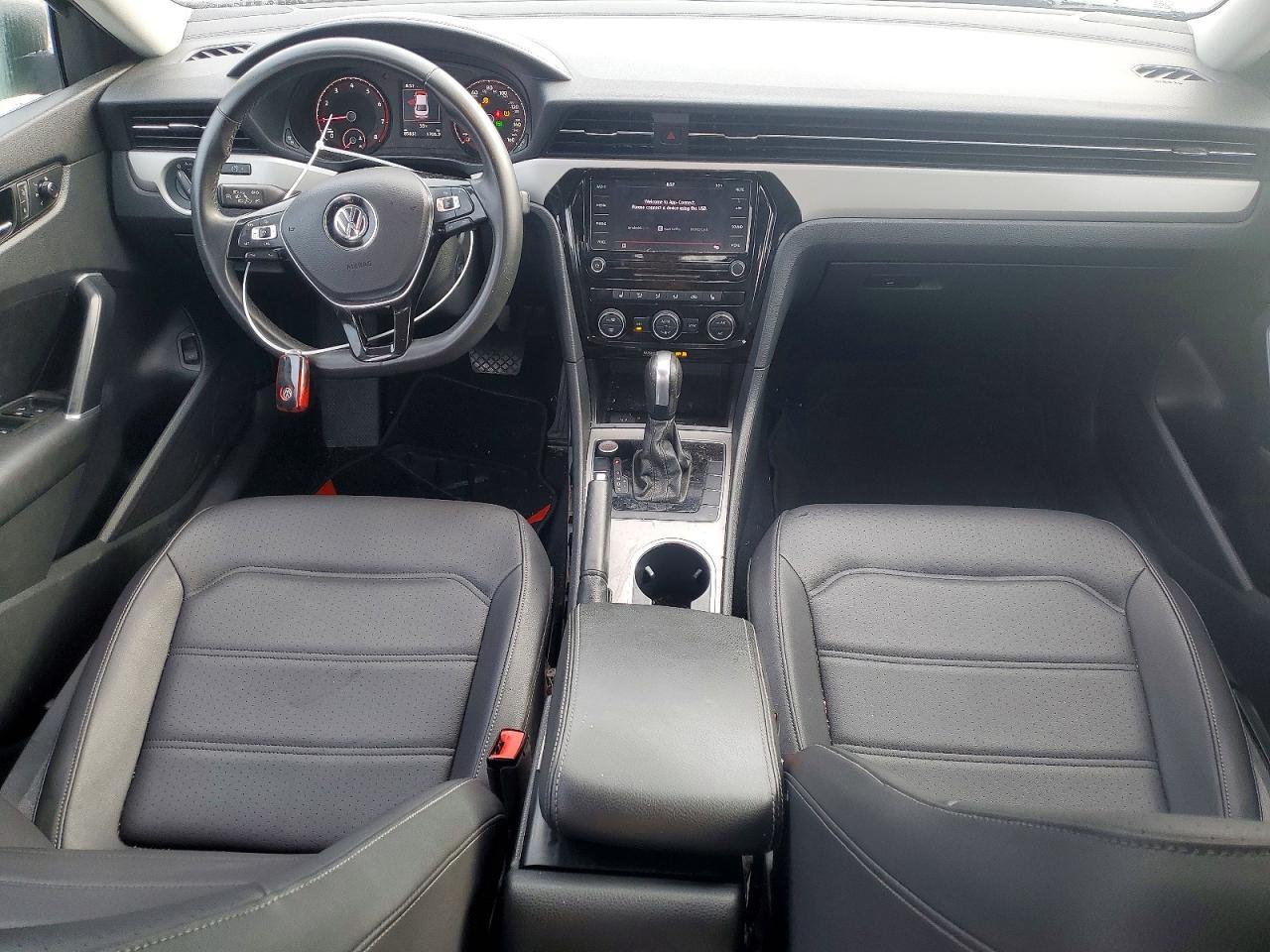 2021 Volkswagen Passat se