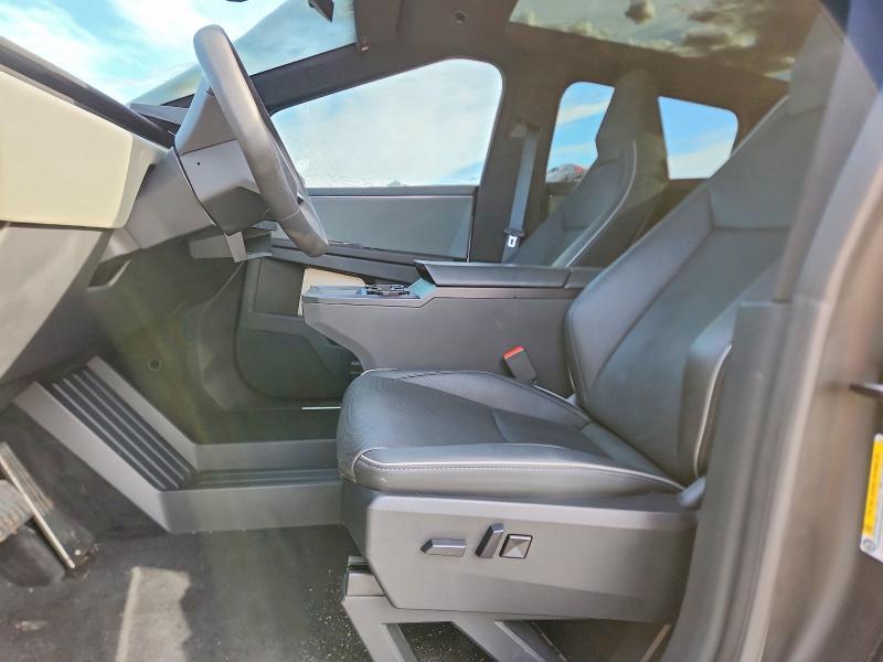 2025 Tesla Cybertruck