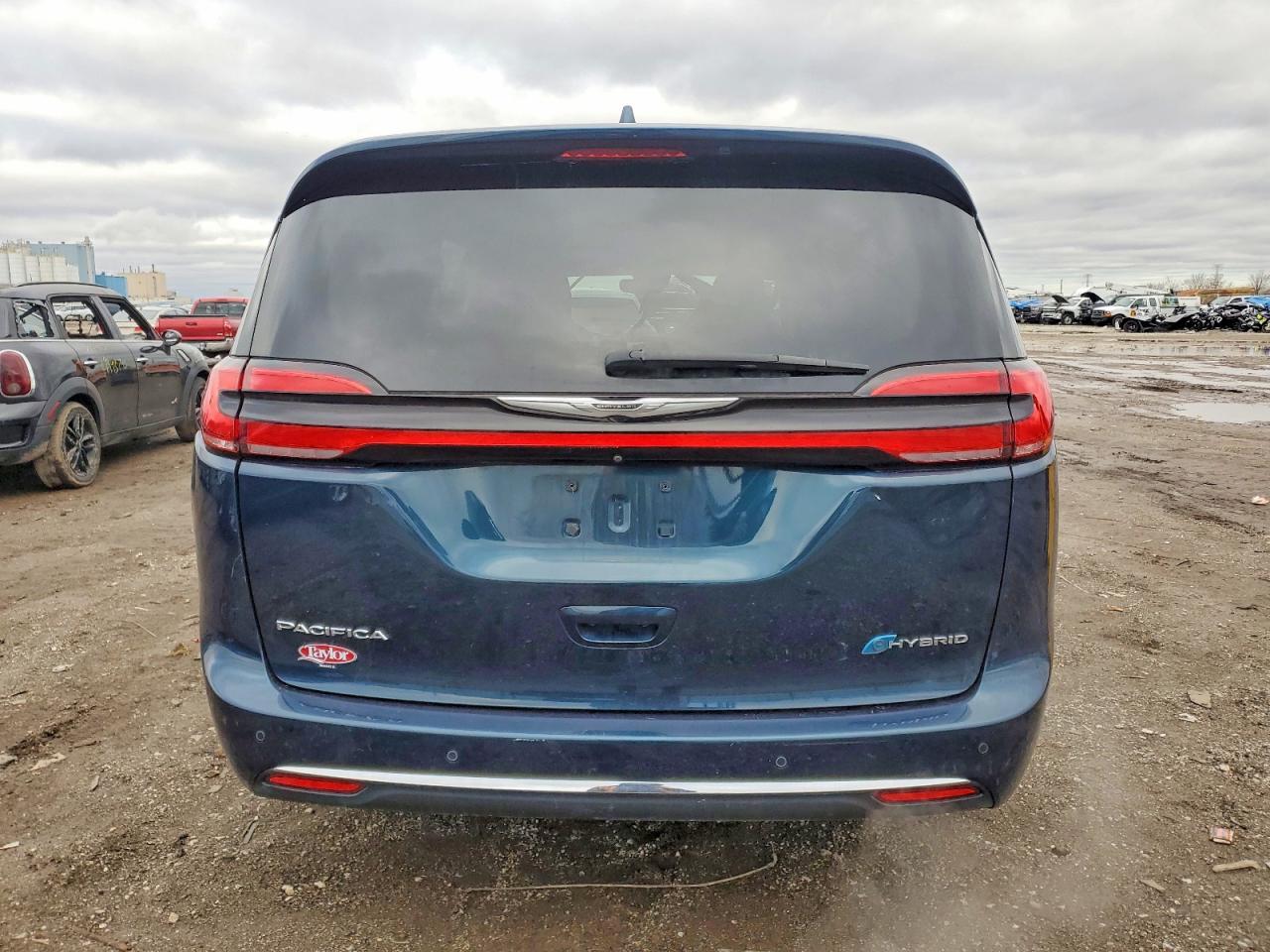 2022 Chrysler Pacifica Hybrid Touring l