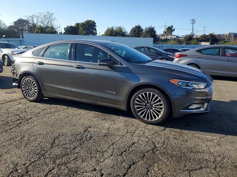 2018 Ford Fusion Titanium/platinum hev