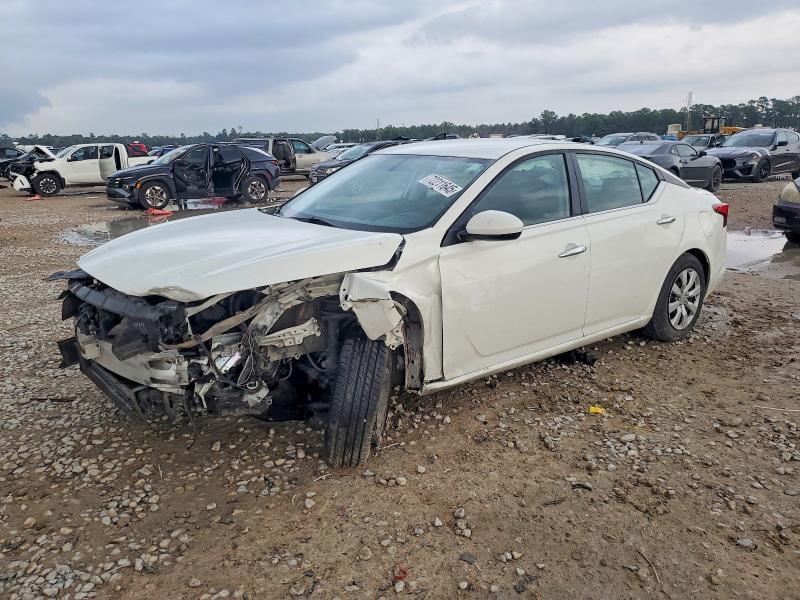 2019 Nissan Altima s