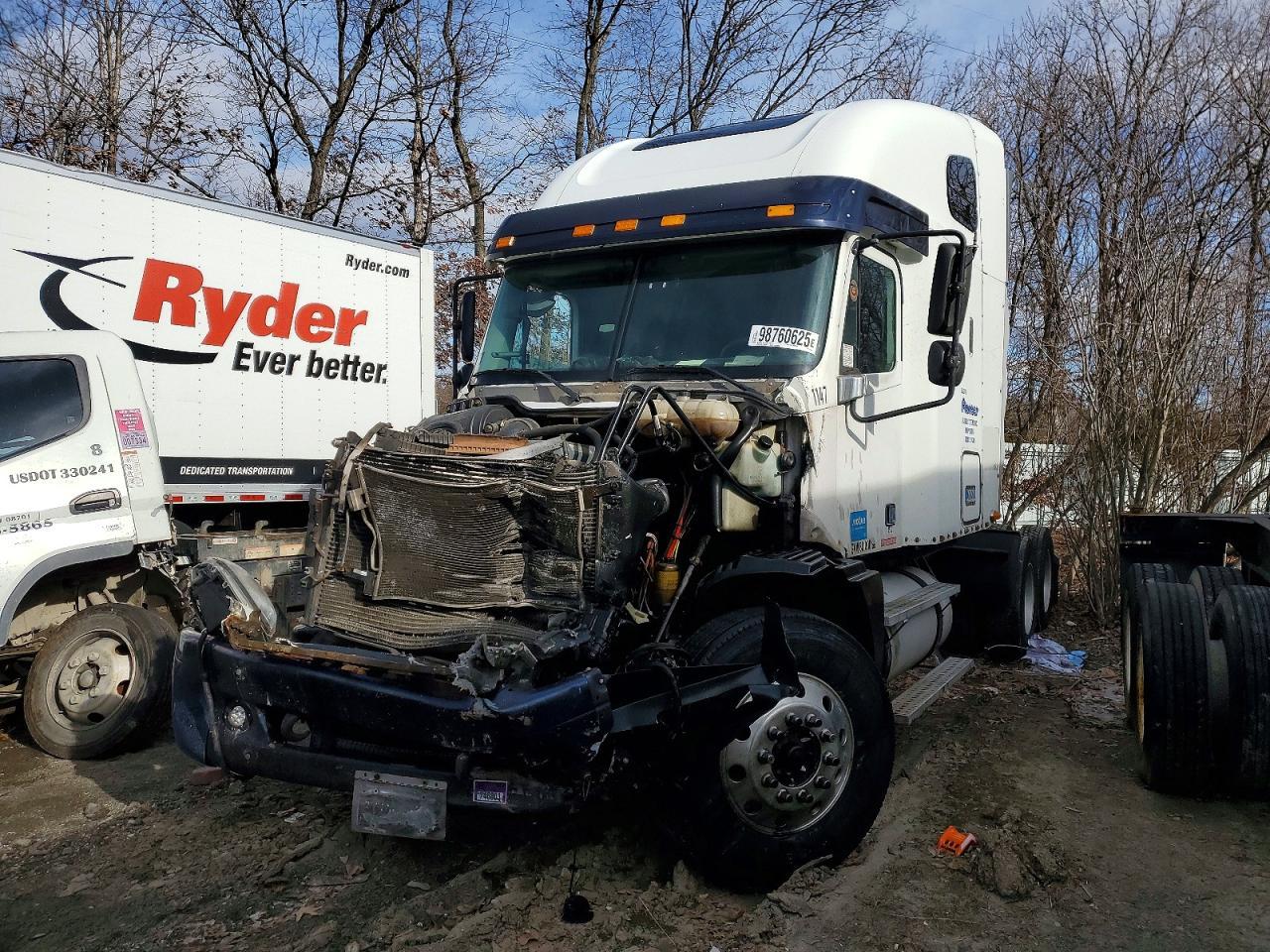2006 Freightliner Columbia 120 Semi Truck