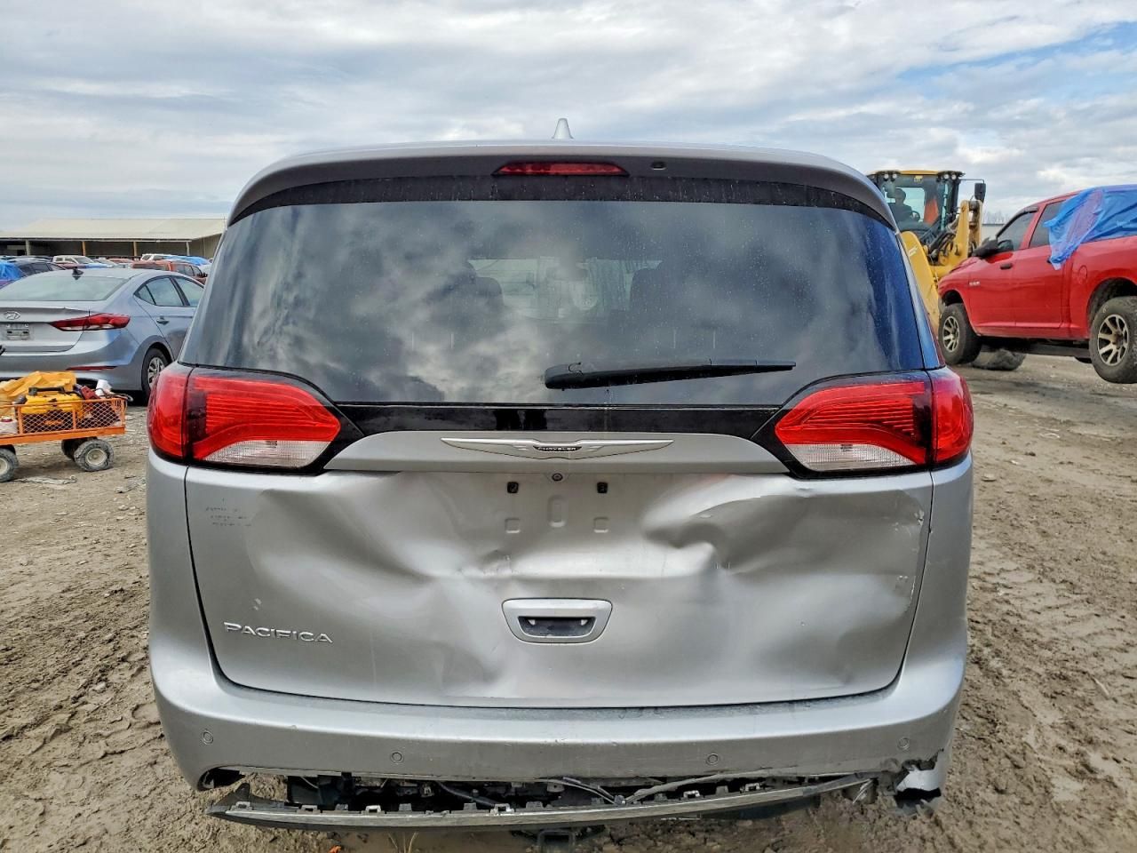 2017 Chrysler Pacifica Touring l