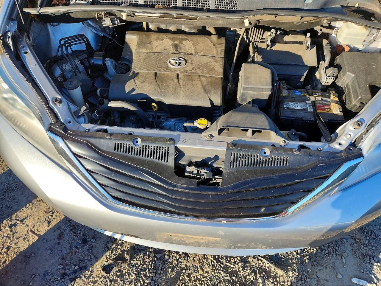 2011 Toyota Sienna le