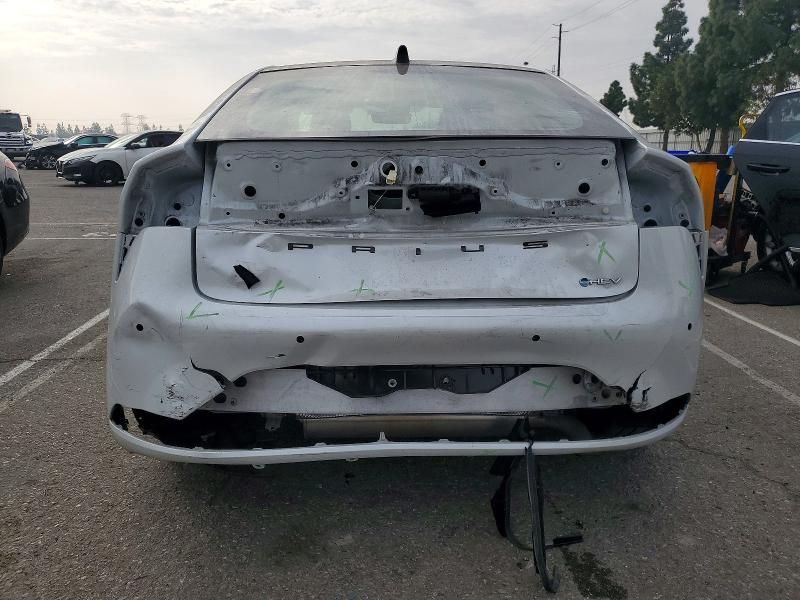 2025 Toyota Prius le