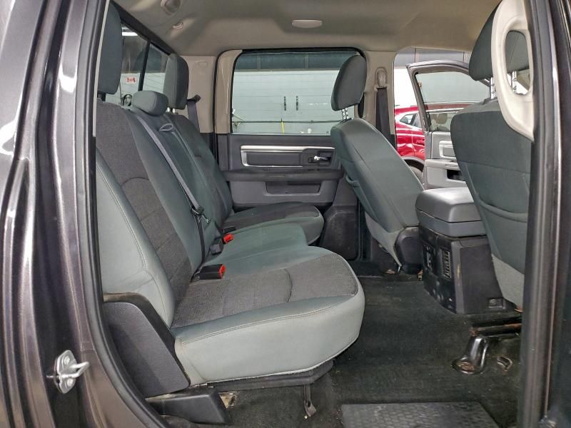 2015 Dodge Ram 1500 slt