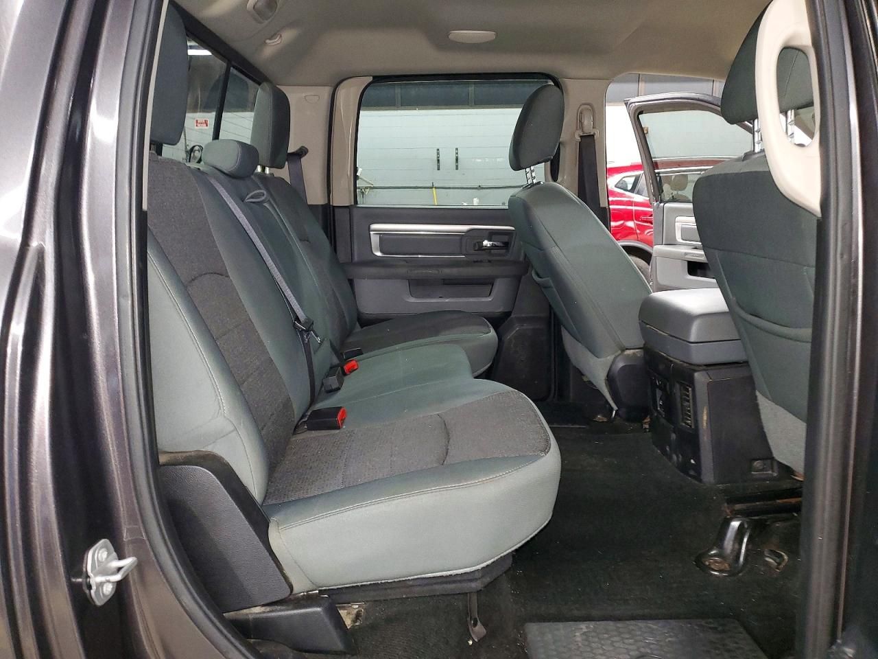 2015 Dodge Ram 1500 slt