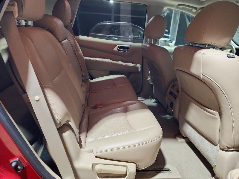 2015 Nissan Pathfinder s