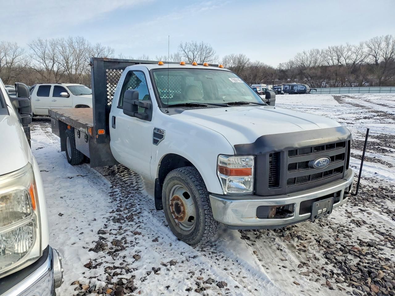 2008 Ford F350 Super Duty Flatbed Truck