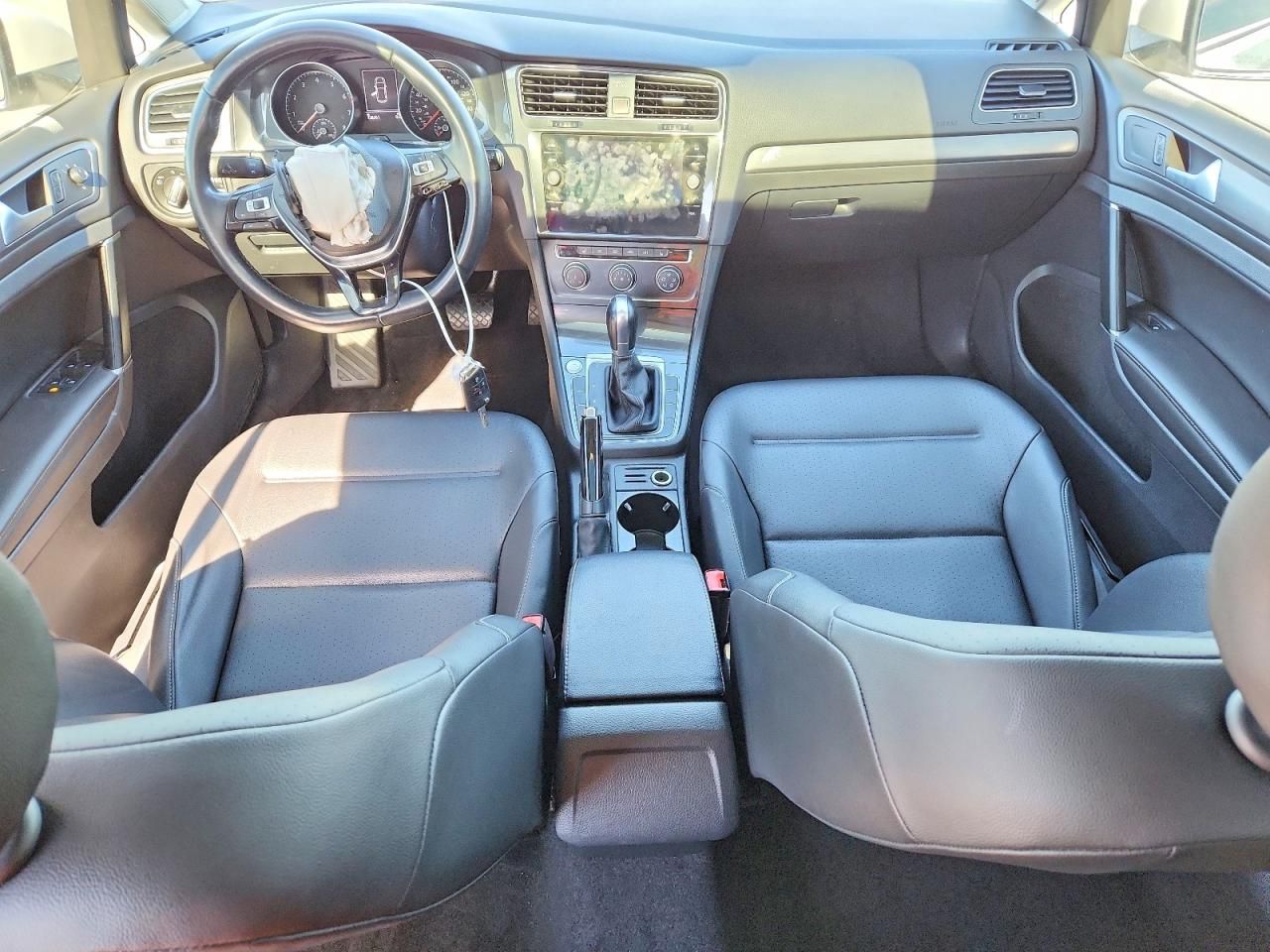 2018 Volkswagen Golf s