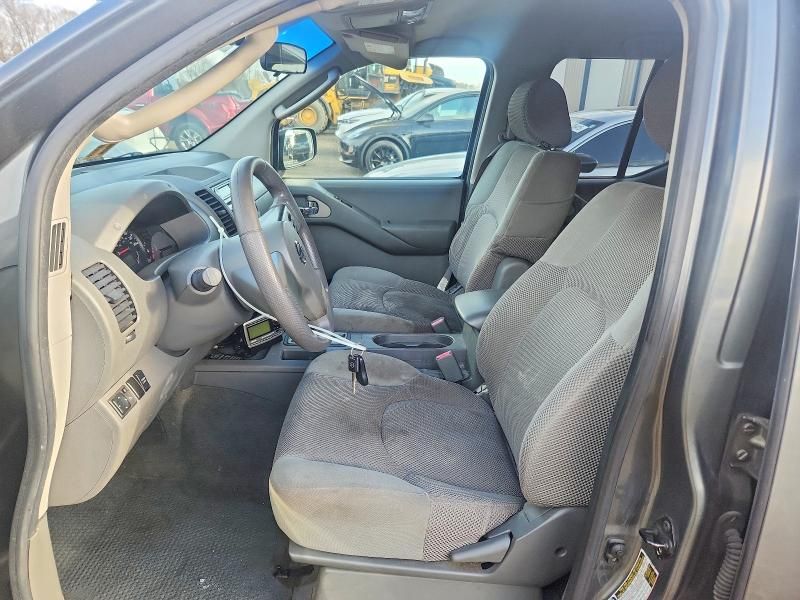 2006 Nissan Frontier Crew cab le