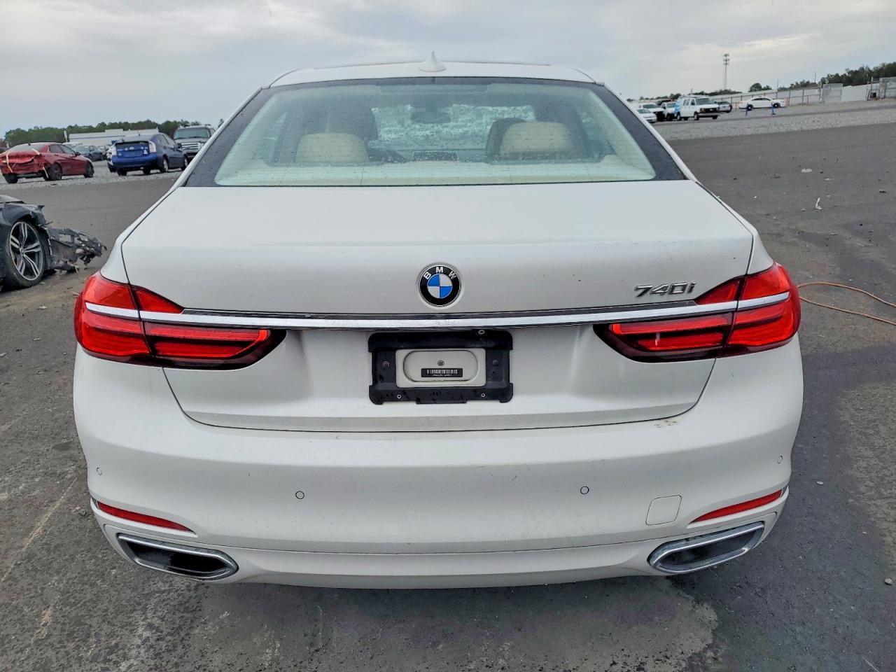 2017 BMW 740 i